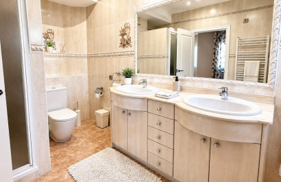 Resale - Detached Villa - Benferri - Benfis Park