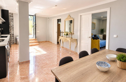 Resale - Detached Villa - Benferri - Benfis Park