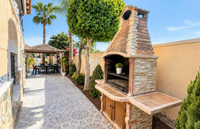 Resale - Detached Villa - Benferri - Benfis Park