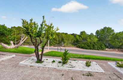 Resale - Apartment / Flat - Orihuela Costa - Villamartín