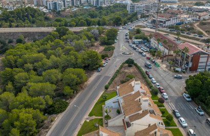 Resale - Apartment / Flat - Orihuela Costa - Villamartín