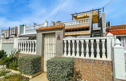Resale - Apartment / Flat - Torrevieja - La Siesta - El Salado -  Torreta