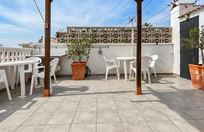 Resale - Apartment / Flat - Torrevieja - La Siesta - El Salado -  Torreta