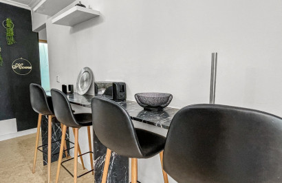 Resale - Apartment / Flat - Torrevieja - La Siesta - El Salado -  Torreta