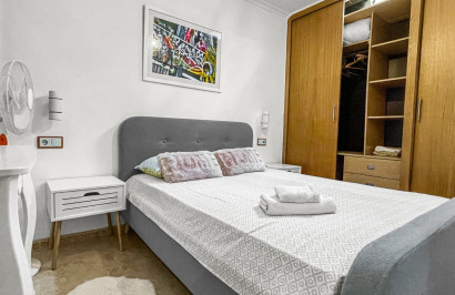 Resale - Apartment / Flat - Torrevieja - La Siesta - El Salado -  Torreta