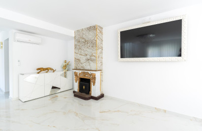 Resale - Town House - Torrevieja - Punta prima