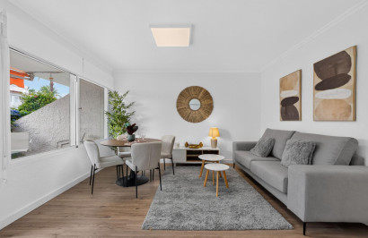 Resale - Apartment / Flat - Orihuela Costa - Villamartín