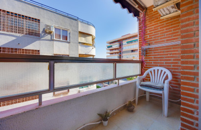 Resale - Apartment / Flat - Torrevieja - Playa del Acequión