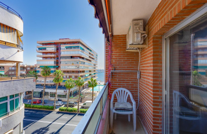 Resale - Apartment / Flat - Torrevieja - Playa del Acequión