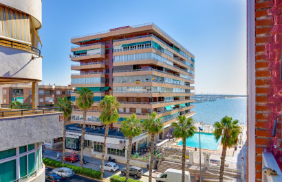 Resale - Apartment / Flat - Torrevieja - Playa del Acequión