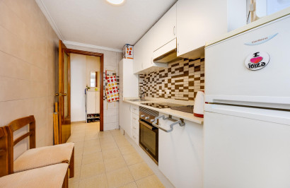 Resale - Apartment / Flat - Torrevieja - Playa del Acequión