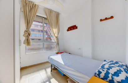 Resale - Apartment / Flat - Torrevieja - Playa del Acequión