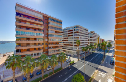 Resale - Apartment / Flat - Torrevieja - Playa del Acequión