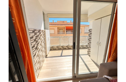 Resale - Apartment / Flat - Torrevieja - playa de los naufragos
