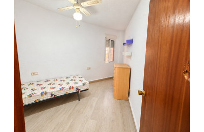 Resale - Apartment / Flat - Torrevieja - playa de los naufragos