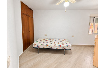Resale - Apartment / Flat - Torrevieja - playa de los naufragos