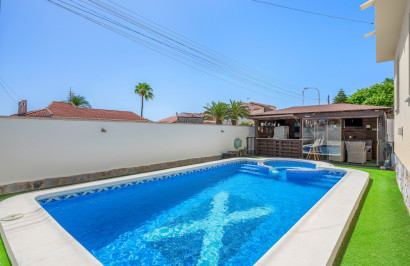 Resale - Detached Villa - Ciudad Quesada - Center
