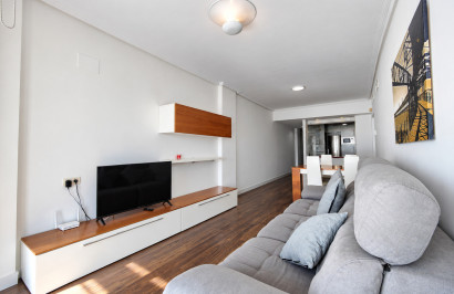 Resale - Apartment / Flat - Torrevieja - Playa del Cura
