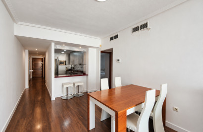Resale - Apartment / Flat - Torrevieja - Playa del Cura