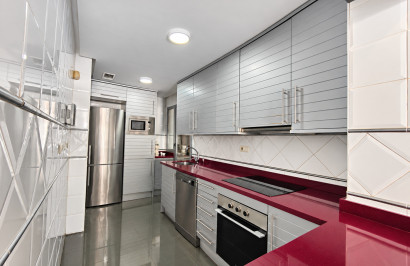 Resale - Apartment / Flat - Torrevieja - Playa del Cura