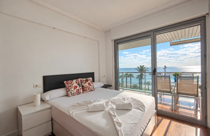 Resale - Apartment / Flat - Torrevieja - Playa del Cura