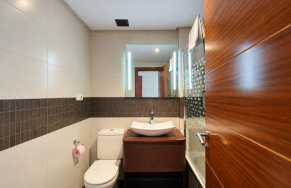 Resale - Apartment / Flat - Torrevieja - Playa del Cura