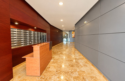 Resale - Apartment / Flat - Torrevieja - Playa del Cura