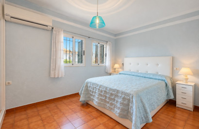 Resale - Town House - Torrevieja - Nueva Torrevieja