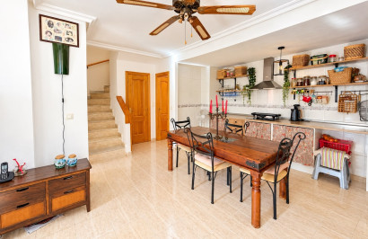 Resale - Semi - Detached Villa - Alicante - La Florida