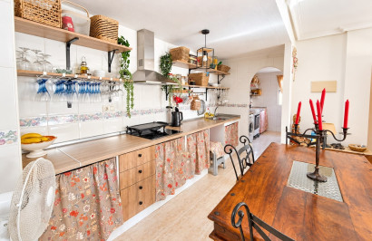 Resale - Semi - Detached Villa - Alicante - La Florida
