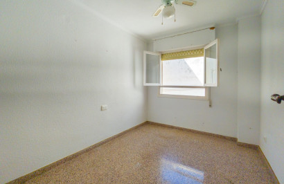 Resale - Apartment / Flat - Torrevieja - La Mata pueblo