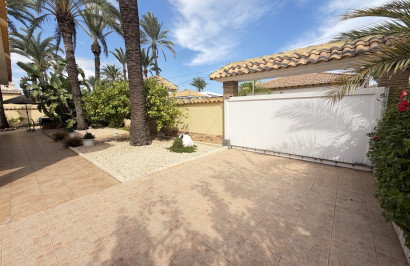 Herverkoop - Vrijstaande villa - Cabo Roig