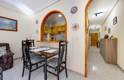 Resale - Apartment / Flat - Torrevieja - Playa del Cura