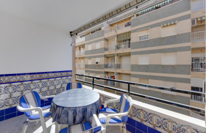 Resale - Apartment / Flat - Torrevieja - Playa del Cura