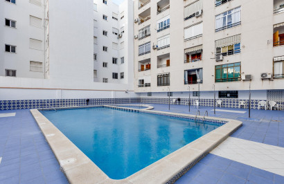Resale - Apartment / Flat - Torrevieja - Playa del Cura