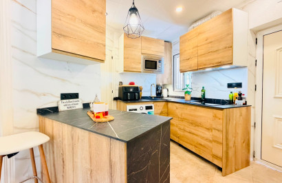 Reventa - Apartamento / Piso - San Miguel de Salinas