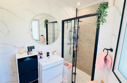Reventa - Apartamento / Piso - San Miguel de Salinas