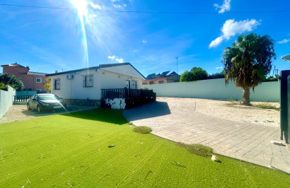 Resale - Detached Villa - Pilar de la Horadada - Pinar de Campoverde