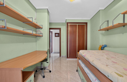 Reventa - Apartamento / Piso - Torrevieja - torrevieja