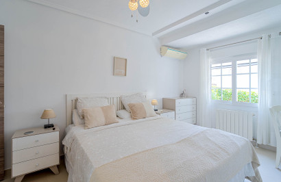 Resale - Detached Villa - Orihuela Costa - Villamartin
