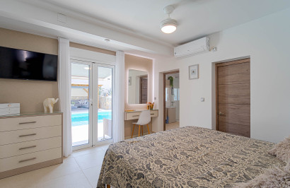 Resale - Detached Villa - Orihuela Costa - Villamartin