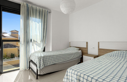 Resale - Apartment / Flat - Orihuela Costa - La Zenia