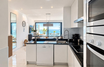 Resale - Apartment / Flat - Torrevieja - Punta Prima