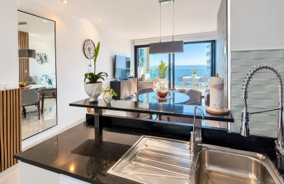 Resale - Apartment / Flat - Torrevieja - Punta Prima
