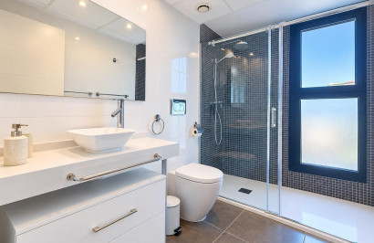 Resale - Apartment / Flat - Torrevieja - Punta Prima