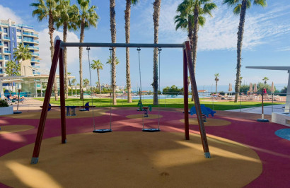 Resale - Apartment / Flat - Torrevieja - Punta Prima