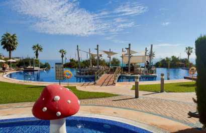 Resale - Apartment / Flat - Torrevieja - Punta Prima