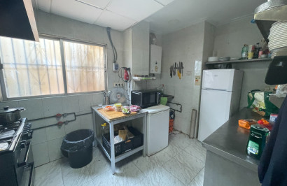 Resale - Commercial Unit - Torrevieja - Comunidad Valenciana