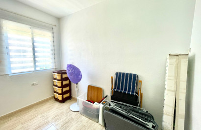 Resale - Apartment / Flat - Torrevieja - La Siesta