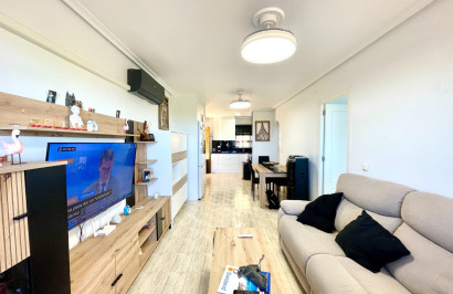 Resale - Apartment / Flat - Torrevieja - La Siesta